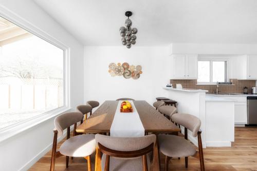 Pool HotTub FirePit BBQ Billiard PS4 Golf Pool HotTub FirePit BBQ Billiard PS4 Golf