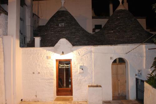 Tipico Resort - image 7
