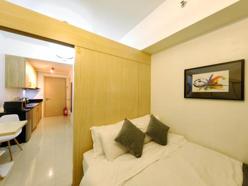 1BR Condotel w/ Balcony SM Light Residences - LT05, Cainta