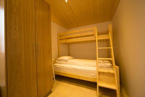 Dimmuborgir Guesthouse - image 10