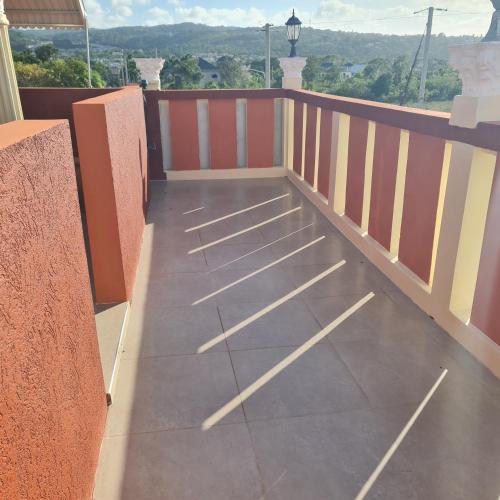 شرفة/ تراس, Paradise place Grande twin beds in Discovery Bay