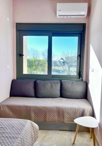 SUNNY 2, Two-bedroom house with parking, Komotiní (fotografie 7)