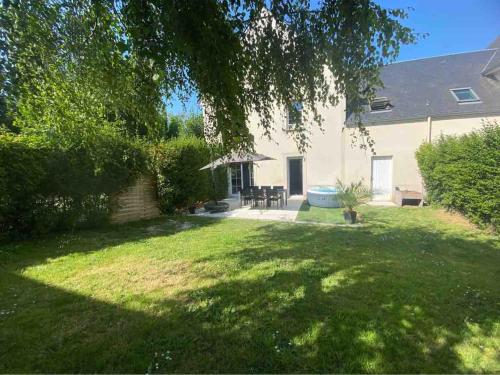 Сад, Maison 100m2 avec jardin aux portes de Caen in Іфс