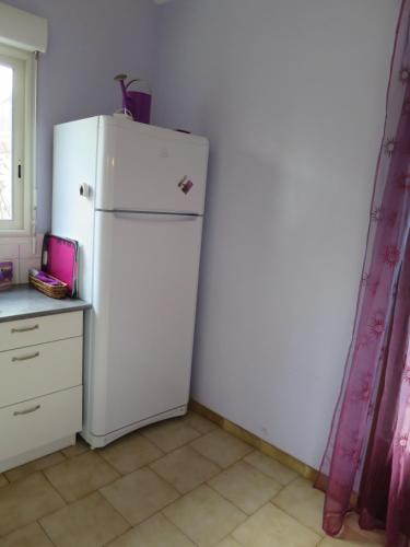 ห้องครัว, Maison Indépendante 3étoiles avec grand jardin (Maison Independante 3etoiles avec grand jardin) in แซ็ง-แฌร์แม็ง