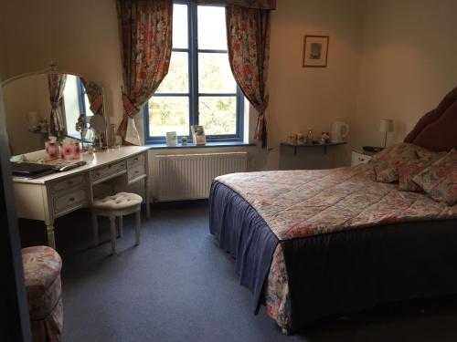 Kingswood Cottage - image 2
