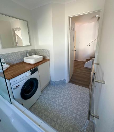 3 Bedroom Unit in the heart of Rainbow Beach