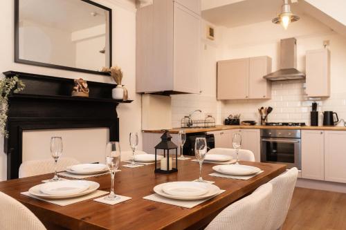 Luxuria Apartments 2- Bedroom Luxury Apartment - Leicester