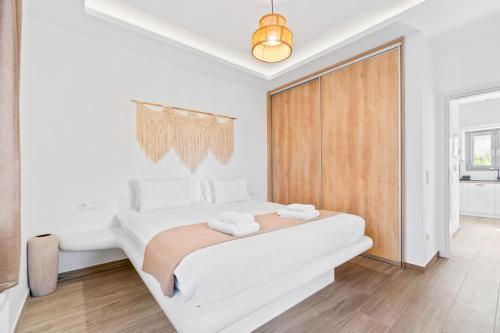 Andros Central & Luxury Home, Андрос (фото 9)