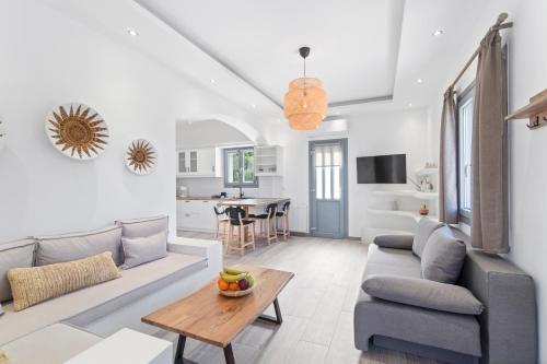 Central & Luxury Home, Ándros