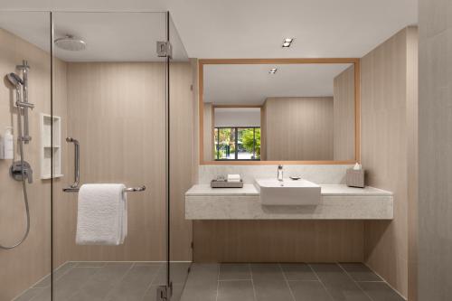 Bathroom, Courtyard by Marriott Phuket, Patong Beach Resort in Phuket