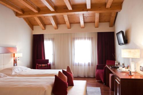 Al Tezzon Hotel - image 11