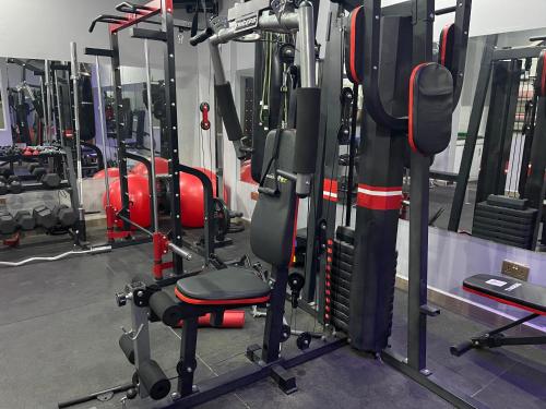 Affordable stopover, refresh & energize, gym available in อึมโลลองโก