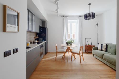 Kitchen, Cereate Suites in San Giovanni