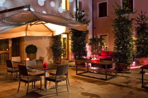 Kert, Al Tezzon Hotel in Camposampiero