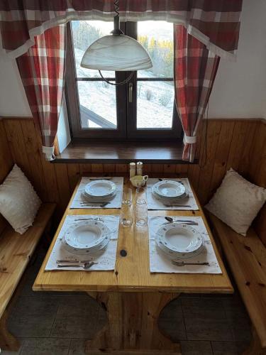 บริการและสิ่งอำนวยความสะดวก, Vyhlídka Platoř (Vyhlidka Plator) in ดโลฮาเวส