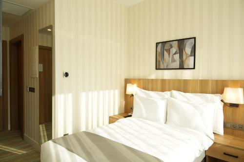 Tress Hotel - image 6