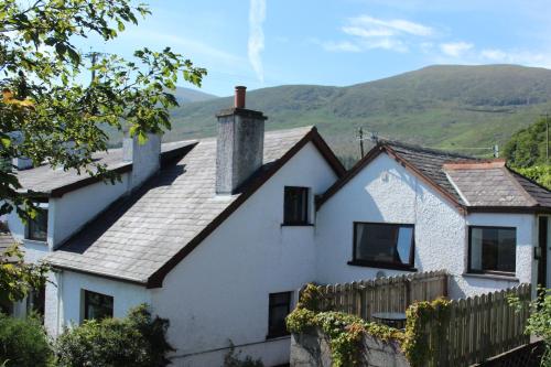 Mourne Heights Self Catering Cottage – Newcastle