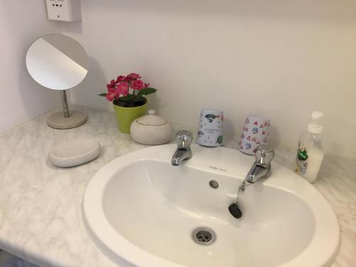 Mourne Heights Self Catering Cottage – Newcastle