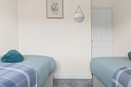 35 City Home Sleeps 8 3BDR 2 BR Bham CC 10 mins, Birmingham (Foto 4)