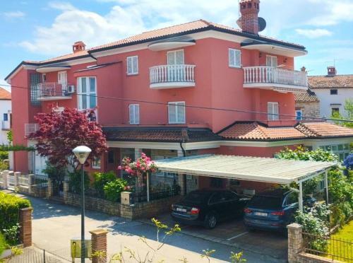 Apartment room in Charming apartment in Umag with balcony