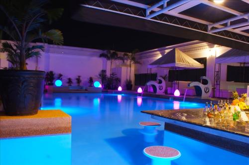 ザ ペントハウス ホテル14