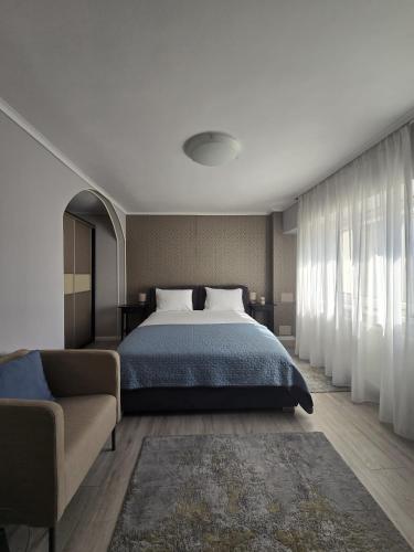 Romana Lahovary Studio - image 7