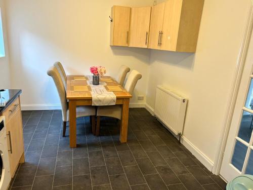 Double room near Queen Elizabeth hospital and University in Quinton