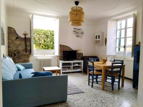 One-Bedroom House image 6