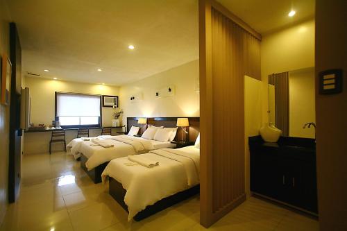 Baguio Holiday Villas