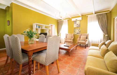 Knorhoek Country Guesthouse near Muratie Borászat