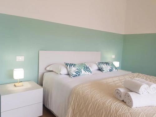 QUEEN HOME VENICE TRAIN STATION Noemi & Angel - Apartment - Mestre