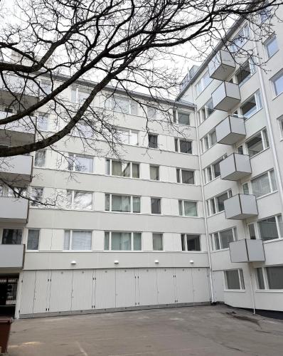 Rooperi - 50 m2 - Balcony Design District in Eira