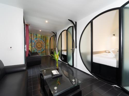 Three-Bedroom Villa image 2