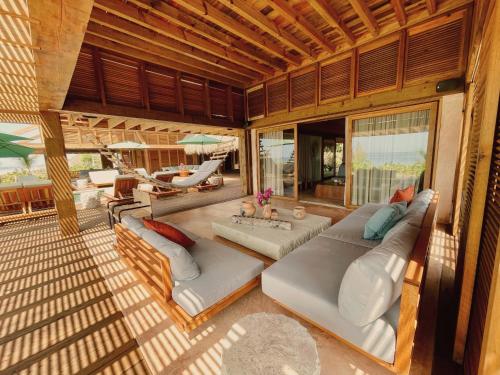 Casa de Mayo A Luxury Beachfront Villa in Mexico with Private Pool and Beach Access in La Ventanilla
