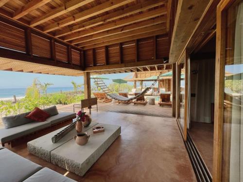 Casa de Mayo A Luxury Beachfront Villa in Mexico with Private Pool and Beach Access in La Ventanilla