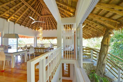 บริการและสิ่งอำนวยความสะดวก, Diniview Villa Resort in ดินิวิด