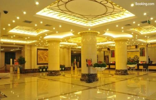 ルイ チョン ホテル