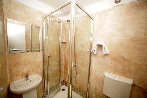 Guesthouse Casa Baciu - image 4