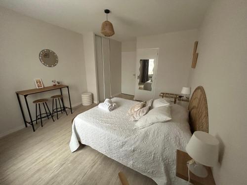 Hotel La Coursive – St. Pierre d'Oleron, PA