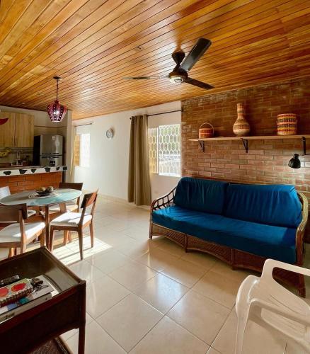 Central-walking distance to the beach/downtown+A/C
