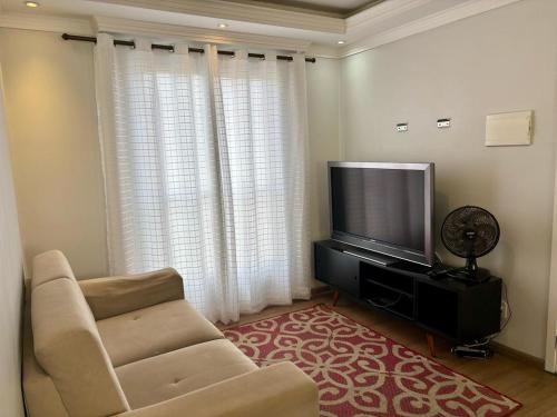 Apto 3 quartos próximo aeroporto net 500 Mb, garagem e smart tv - Academia ao Ar Livre
