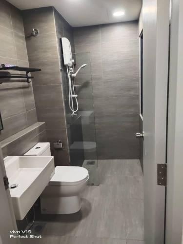 Shower, Jazmin Mayabay Residence Splashmania Gamuda Cove in Bandar Gamuda Cove