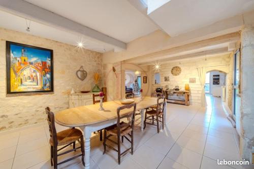 Boria Dorée gîte à louer Lansargues