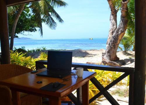 ราตู คีนี แบ๊คแพคเกอร์ แอนด์ ไดฟ์ รีสอร์ต (Ratu Kini Backpackers and Dive Resort) in หมู่เกาะมามานุคา