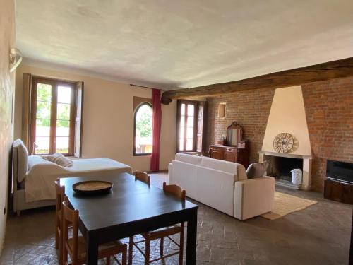2 bedrooms, 3 beds