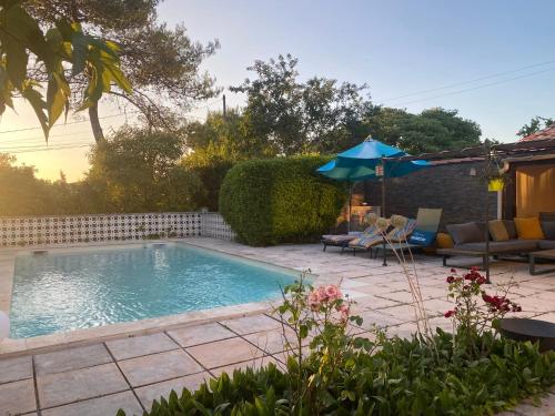 周邊環境, Studio dans les pins in 阿萊斯