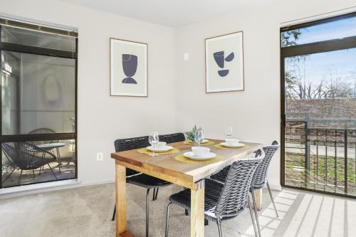 Elegance & Comfort Await You in Our Apt, Arlington (foto 4)