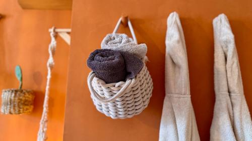 Yanes Bed And Breakfast Ronda - Tap to explore photos