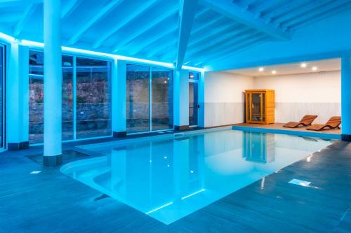 Peldbaseins, Agriturismo il Vignale in Longi