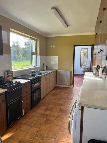 Ashlawn House in ยอล